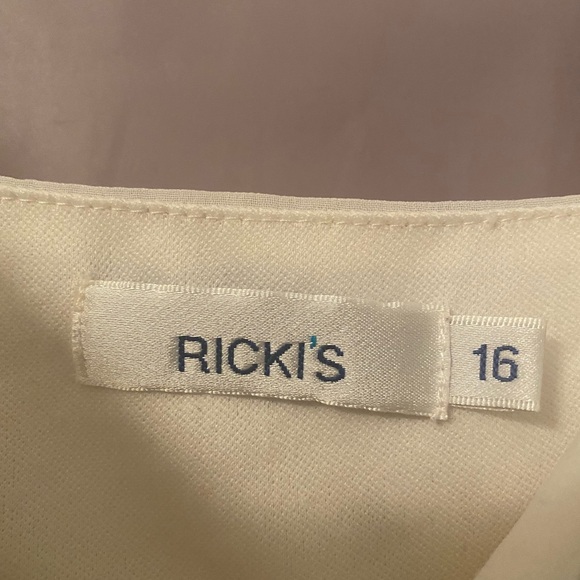 Gorgeous Ricki’s Plus Size Floral Dress (16) - Picture 3 of 4